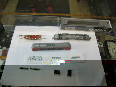 Kato DF200-50 verbastelt.JPG