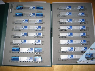 IMG_0299k.jpg (108.95 KiB) 15544 mal betrachtet Kato M250 Komplett mit Erweiterungen