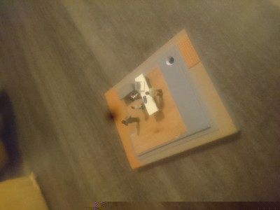 Was da genau über den Ladentisch geht,kann man schlecht sehen-ne blaue Packung ist es aber...