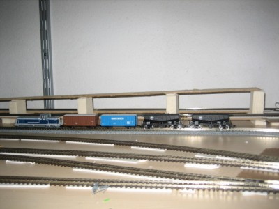 IMG_3946.JPG (98.63 KiB) 15630 mal betrachtet Tomix Set mit DE10 Diesellok und zwei Wamu 80000, sowie zwei Hoki 5700 von Kawai